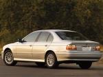 BMW 530i Sedan 2000 года (US)